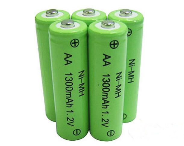Ni-MH rechargeable battery cells in AA and SC sizes